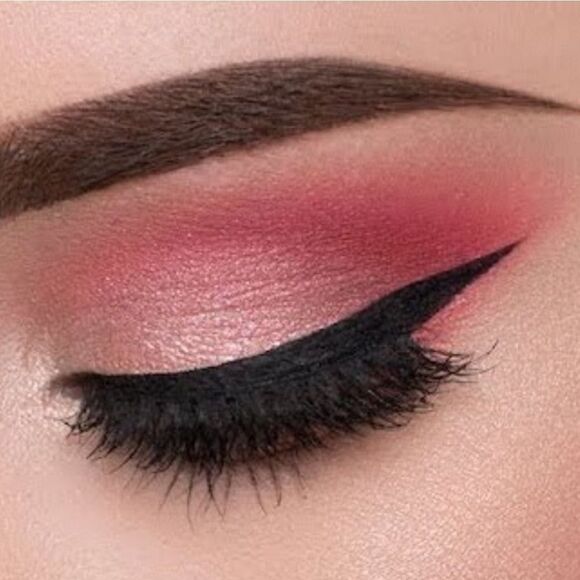 MAC Powderkiss Matte Eyeshadow in A Little Tamed - Picture 9 of 16